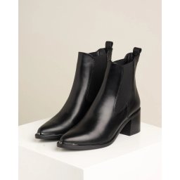 Kožne ženske poluduboke čizme na blok petu 25301-45 crne