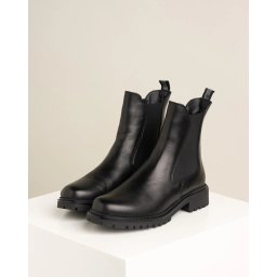 Kožne ženske ravne poluduboke čizme 25427-41 crne