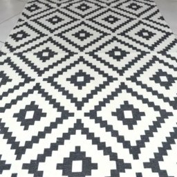 Prostirka sa printom romb crna 70x140 143-2