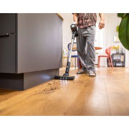 Karcher VCS 3 Nano štapni usisivač sa posudom beli