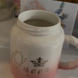 Queen keramička šolja sa poklopcem ( 359743 )