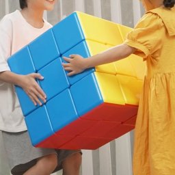 Velika Rubikova kocka 3x3 MoYu Cube Chair, 40 cm