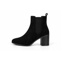 LH622623BLK - ŽENSKE ČIZME SA DEBELOM ŠTIKLOM, PERTLAMA I ELEGANTNIM ŠPICASTIM VRHOM