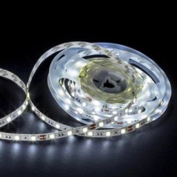 Led traka 12V 6500k ( 285 )