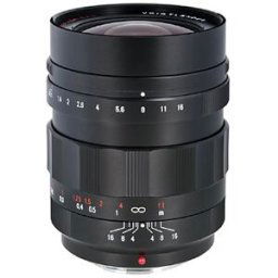 Voigtländer Nokton 17,5mm f/0,95 (för Micro 4/3)