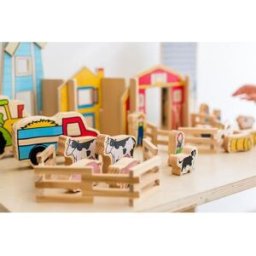 BondgÃ¥rd och djur i trÃ¤ 26/fp