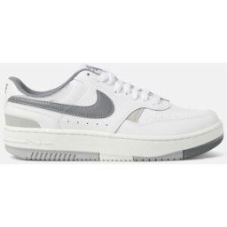 Nike Gamma Force sneakers Female EU 39 Vit