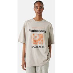JUNKYARD Maxi t-shirt med tryck Female M Beige