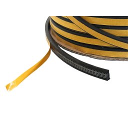 Kronlist 10x4 Mm Självhäftande 125 M/rulle Fönsterlist