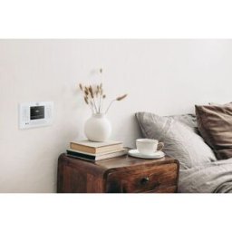 Q Acoustics E120 streamingförstärkare för infällnad Svart