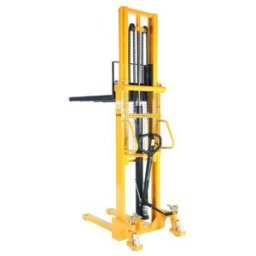 Staplare Freja, 1000 kg, manuell, lyfthöjd 3000 mm