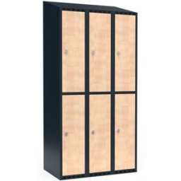 Klädskåp Fydor FFF, 900x550x1900 mm, 6 dörrar i 3 skåp, sluttande tak,