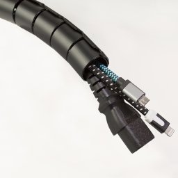 Kabelorm 2 meter. Svart