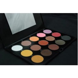 Paleta očných tieňov - (15 odtieňov)