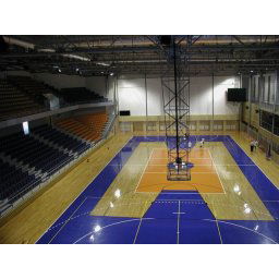 Basketbalová konštrukcia sklopná pod strop DOR-SPORT do celk. výšky 12 m (Vnútorná sklopná basketbalová konštrukcia sklopná pod strop telocvične alebo športovej haly. Konštrukcia je sklápaná elektromechanicky.)
