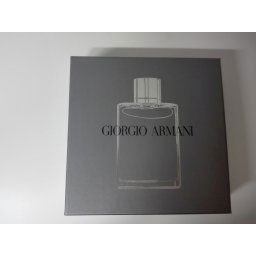 Prázdna Krabica Giorgio Armani, Rozmery: 21cm x 21cm x 5cm