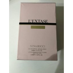 Prázdna krabica Nina Ricci L´Extase, Rozmery: 14cm x 22cm x 14cm