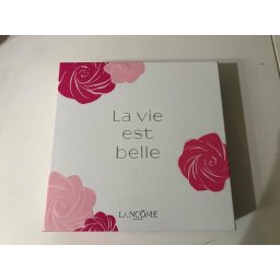 Prázdna Krabica Lancome La Vie Est Belle, Rozmery: 24cm x 24cm x 5cm