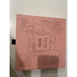 Prázdna Krabica Hugo Boss Boss Ma Vie Pour Femme, Rozmery: 23cm x 23cm x 7cm