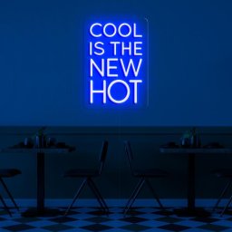LED neónový 3D nápis na stenu - Cool is the new hot 75 cm