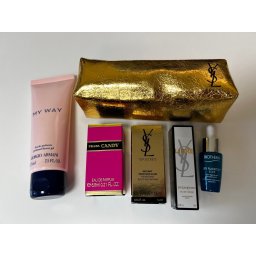 YSL SET: Prada Candy EDP 6,5ml + YSL Libre EDP 3ml + Armani My Way Sprchový gél 75ml +YSL Top Secrets Instant Moisture Glow 5ml + Biotherm Life Plankton Elixir 7ml + YSL Kozmetická taška