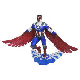 Diamond Select Toys Marvel Gallery: Captain America Sam Wilson PVC Figure APR172655