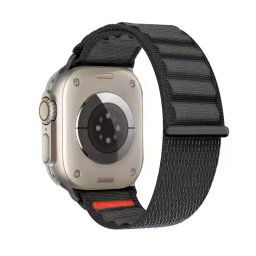 JP Nylonový remienok Alpine Loop, Apple Watch 1 / 2 / 3 / 4 / 5 / 6 / 7 / 8 / 9 / 10 / SE 1 / 2 / 3 (38 / 40 / 41 / 42 mm), čierny
