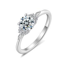 Olivie Strieborný prsteň MOISSANITE 9842 Velikost prstenů: 5 (EÚ: 49 – 50)