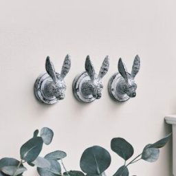 Set of 3 Antique White Hare Head Coat Hooks Material: Home Decor & Accessories/Wall Hooks