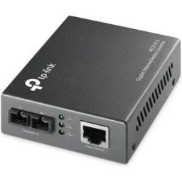TP-LINK Gigabit Single-Mode Media Converter, Complies with IEEE 802.3ab and IEEE 802.3z Extends Fiber Distance Up to 20 km (MC210CS), New
