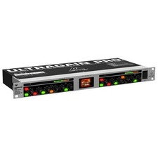 Behringer MIC2200