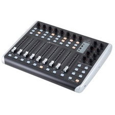 Behringer X-Touch Compact