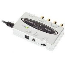 Behringer UCA202