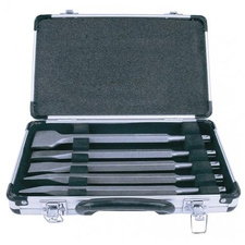 Makita D16368