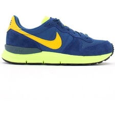 Nike Internationalist
